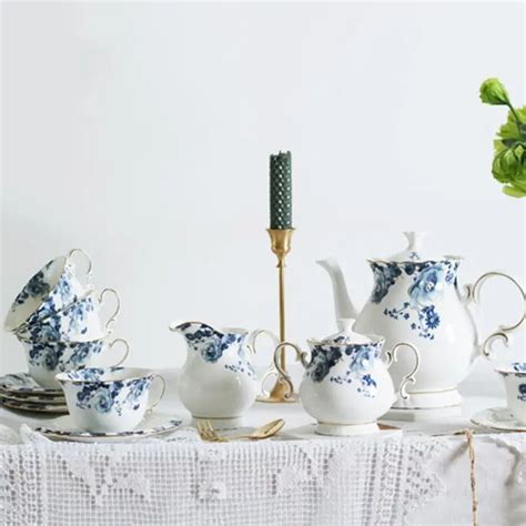 English Tea Set - British Elegance & Craftsmanship