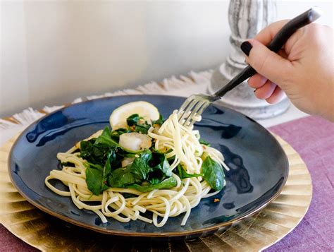 Linguine with Spinach and Shrimp