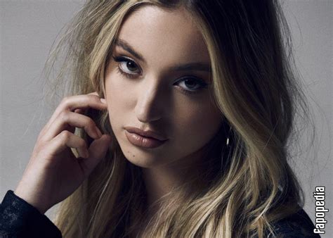 Bella Podaras Nude Leaks Photo Fapopedia