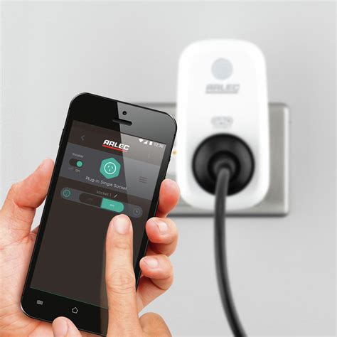 Arlec Grid Connect Smart Plug In Socket With Energy Meter Bunnings