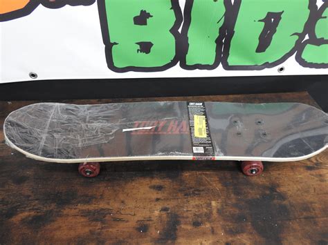 Tony Hawk Skateboard Damage In Pic Bigfoot Bids Online Auction