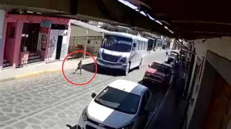 VÍdeo Bus Atropella A Un Niño Pero Este Sobrevive En México Hrn