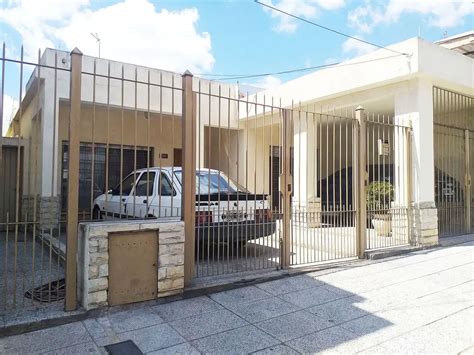 Venta Casa A Os Dormitorios Cocheras M Azopardo