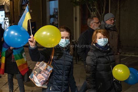 La Sardegna Scende In Piazza Contro La Guerra In Ucraina Anche Nuoro