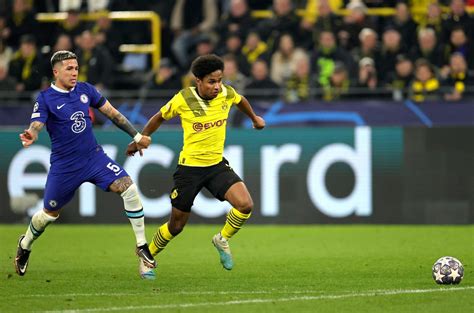 Champions League Andata Ottavi Di Finale Vincono Borussia Dortmund E