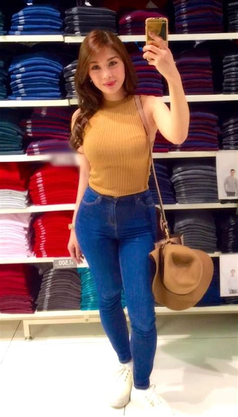 Bianca Peralta Goes NUDE TOPLESS And WET Check Out Her SEXY HOT BODY Sexy Babes Photo