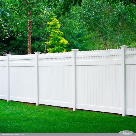 Illusions Pvc Vinyl Fence Photo Gallery Illusions Fence Vinyl Privacy Fence Backyard Fences