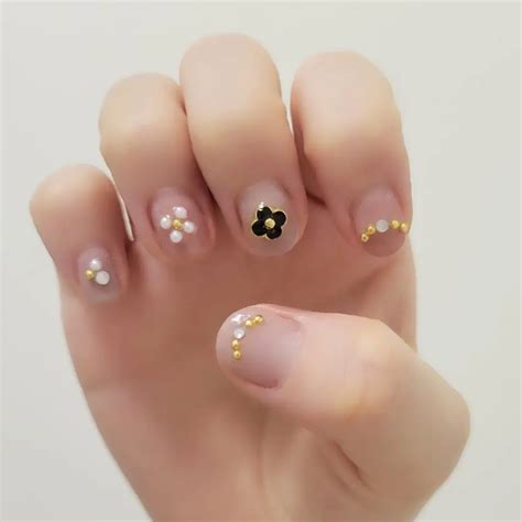 ジェルミーワン・ohora・rafulのネイル・ネイルケアを使った口コミ セルフジェルネイル💅 ジェルミーワン 剥がせるベースをベースにして