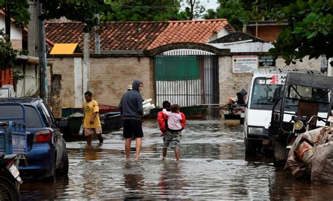 Paraguay Las Lluvias Dejaron Un Muerto Y Agravaron Las Inundaciones