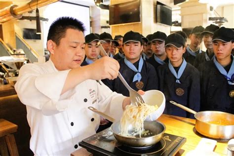 初高中生学西餐怎么样有前途吗行业新闻陕西新东方烹饪学校