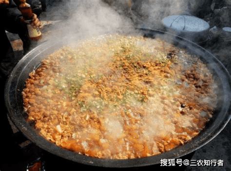 邯郸的美食——魏县大锅菜，永年酥鱼入口灵魂白菜