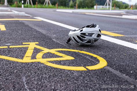 Eschenbach Fahrunfähig und ohne Führerausweis mit E Bike verunfallt