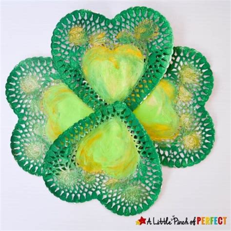 Lovely St. Patrick's Day Shamrock Craft for Kids - A Little Pinch of ...