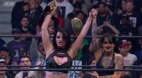 Saraya Retains The Aew Womens Championship On Tonights Dynamite Grand