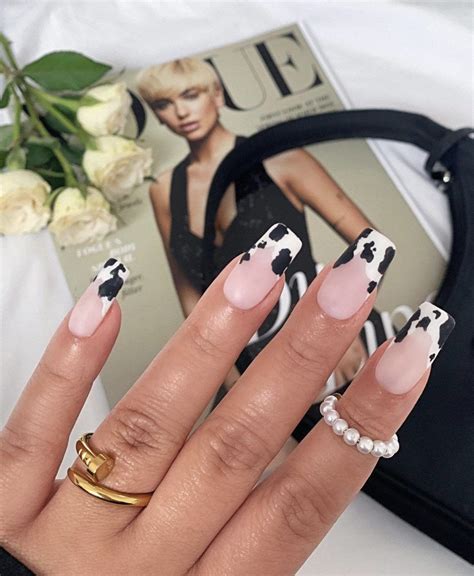 28 Cute Cow Print Nail Designs That You Ll Love Cow Nails Acrylic