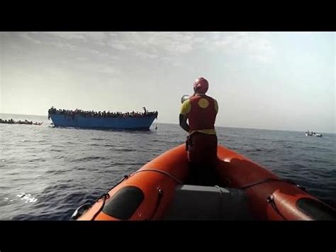 Méditerranée plus de 11 000 migrants secourus en 48h YouTube