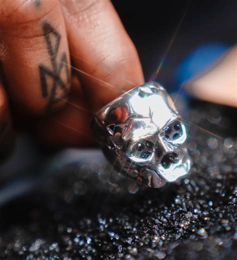 Black Diamond Eye Silver Skull RIng