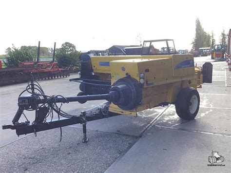 New Holland Bc Balenpers Trekkerweb