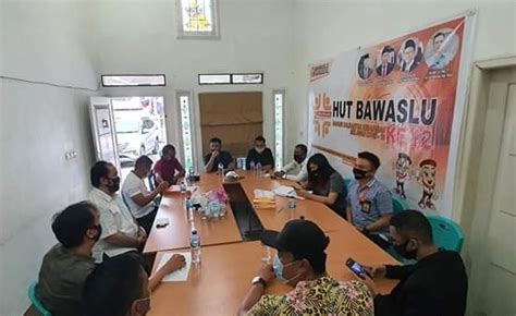 Sentra Gakkumdu Gelar Rapat Di Bawaslu Minut Media Manado