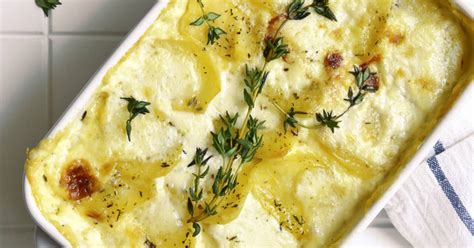 This Easy Ingredient Swap Makes Creamier Scalloped Potatoes