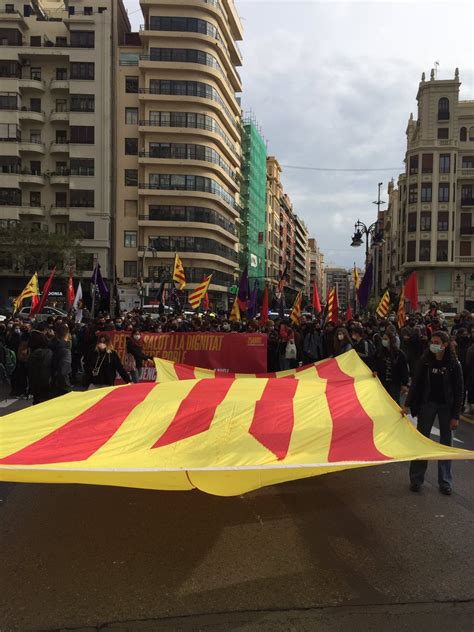 Alerta Solid Ria On Twitter Comen A Lacte Pol Tic Del A Diada