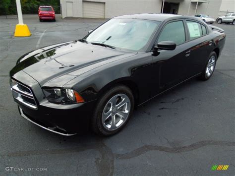 Pitch Black 2013 Dodge Charger SE Exterior Photo #70401999 | GTCarLot.com