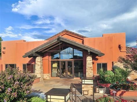 Amenities - Hotels In Sedona AZ With Pool - Sedona Summit Resort ...