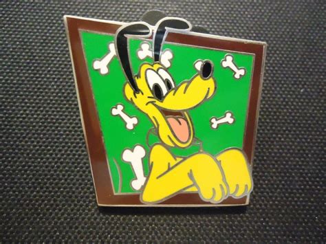 DISNEY DELUXE PIN STARTER SET PLUTO ONLY PIN EBay