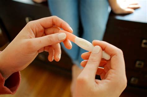 A Guide To Pregnancy Testing How To Use An Early Pregnancy Test — Stix Winx Health