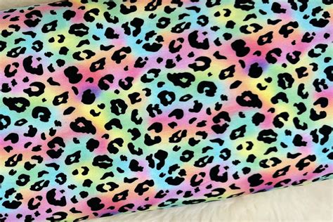 Baumwolljersey Stoff Regenbogen Farben Mit Leoprint Muster Ko Tex