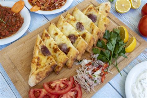 Kasarli Pide Rezept