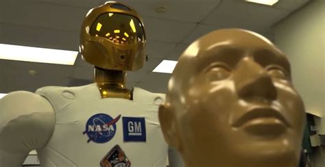 NASA Teaches Humanoid Robonaut 2 Medical Skills for Space Emergencies ...