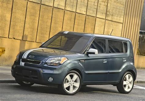 a072umys: Kia Soul Blue