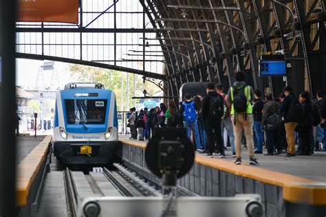 Aumentan Desde Hoy Los Pasajes En Colectivos Y Trenes