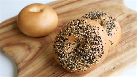 Plain Bagel And Sesame Bagel Recipe 마미오븐 애정 레시피 소프트 플레인 베이글 And 참깨 베이글 Youtube