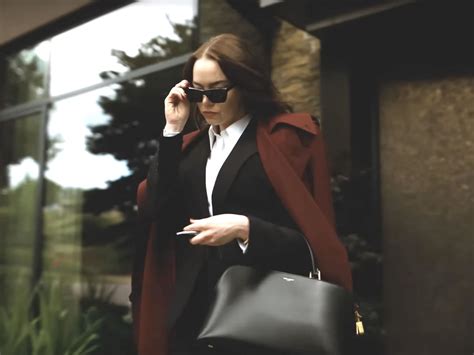 Bugonia, recensione del film di Lanthimos: una follia grottesca e