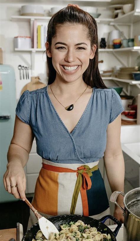 Anyone Else Think Molly Yeh Is Hot Scrolller