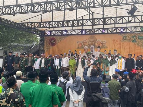 Purwakarta Jadi Lautan Santri Kirab Kebangsaan Dalam Peringati Harlah