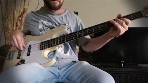 The Chicken Bass Cover And Guitar Solo Youtube