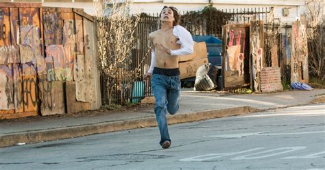 Fear The Walking Dead Showrunner Breaks Down The Series Premiere Time