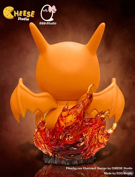 Egg Studio Pokemon Pikachu Cos Charizard Gk Statue Sugo Toys