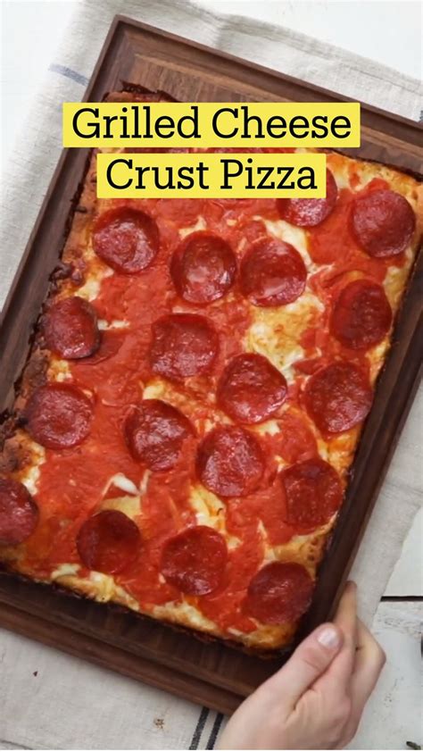 Grilled Cheese Crust Pizza: An immersive guide by Tastemade