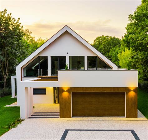 Improve Curb Appeal with the Right Garage Door Installation