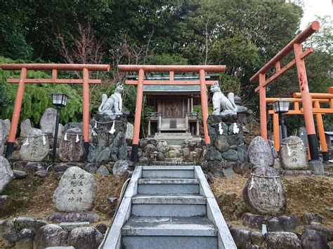 福徳寿御嶽神社三重県大矢知駅の投稿1回目。坂を上がった先まで車で行けますが、どのような神社 ホトカミ