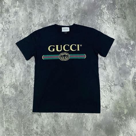 T-SHIRT GUCCI LOGO SCRIPT on Carousell