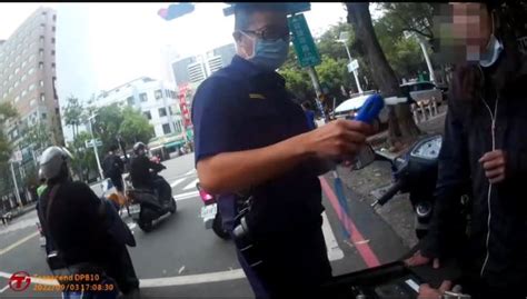 女子飲酒後騎車外出 遇警盤查打溫情牌仍遭逮送辦！