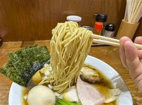 【朝7時から営業しているラーメン・つけ麺専門店】新宿三丁目『麺や 百日紅』にて「特製煮干しそば 醤油」と「まぜそば」を堪能