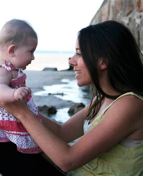 Kelly Leanne (nee Binstock) Hopkins with daughter Chloe Mia