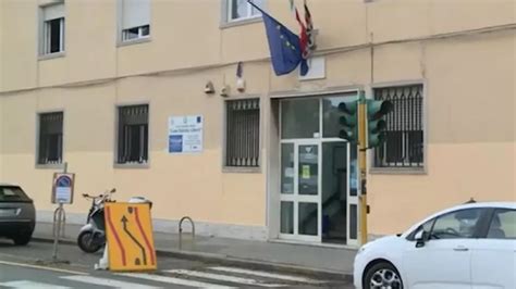 Enne Morta A Cagliari Nastri Colorati Nelle Strade Pericolose