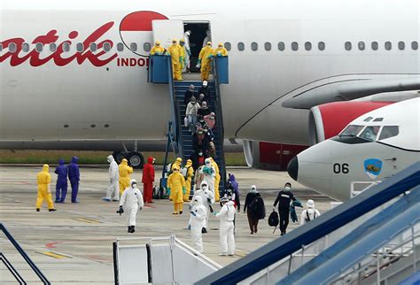 Detik Detik Kedatangan Wni Dari Wuhan Di Bandara Hang Nadim Batam